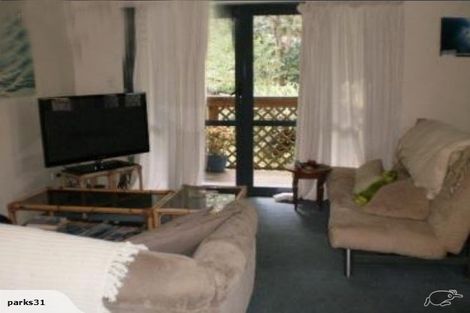 Photo of property in 93 Warner Park Avenue, Laingholm, Auckland, 0604