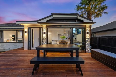 Photo of property in 1/18 Blighs Road, Strowan, Christchurch, 8052