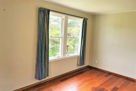 Photo of property in 21 Montgomery Avenue, Karori, Wellington, 6012