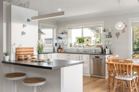 Photo of property in 27 Cunningham Place, Halswell, Christchurch, 8025