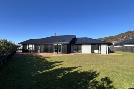 Photo of property in 5 Tahi Street, Albert Town, Wanaka, 9305