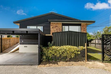 Photo of property in 2/150 Arran Road, Browns Bay, Auckland, 0630