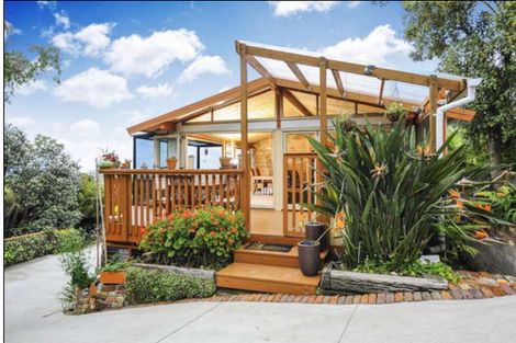 Photo of property in 6 Barker Rise, Northcross, Auckland, 0632