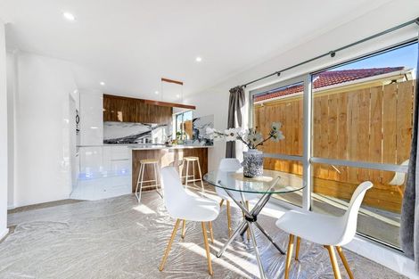 Photo of property in 39 Sunnyside Crescent, Papatoetoe, Auckland, 2025