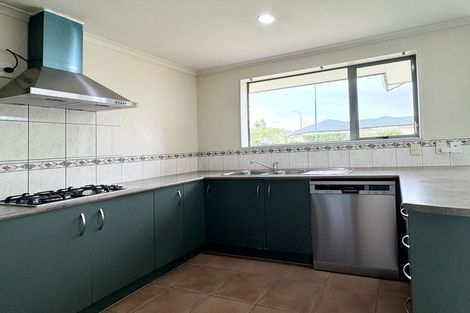 Photo of property in 42 Summerland Drive, Henderson, Auckland, 0612