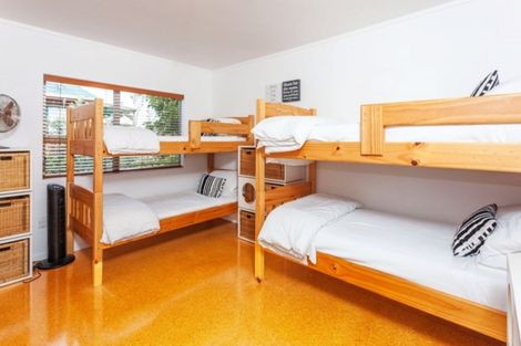 Photo of property in 150 Ocean Beach Road, Tairua, 3508