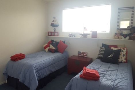 Photo of property in 69 Karewa Parade, Papamoa Beach, Papamoa, 3118