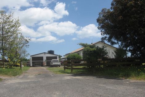 Photo of property in 2239 Old Coach Road, Pukehina, Te Puke, 3186