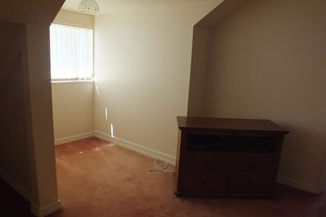 Photo of property in 9 Harry Ell Drive, Cashmere, Christchurch, 8022