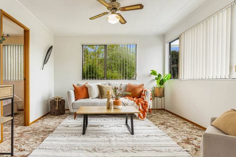 Photo of property in 14a Chablis Place, Henderson, Auckland, 0612