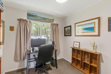 Photo of property in 5 Dennis Taylor Court, Paraparaumu, 5032