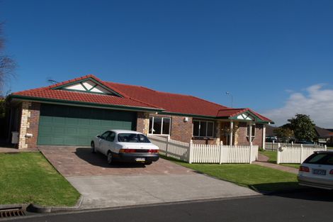 Photo of property in 2/1 Taiko Court, Northpark, Auckland, 2013