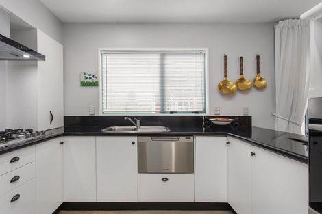 Photo of property in 5/19 Longley Place, Addington, Christchurch, 8024