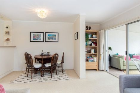 Photo of property in 1/19 Hollyhock Place, Browns Bay, Auckland, 0630
