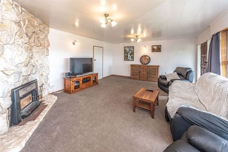 Photo of property in 16 Swinbourne Street, Waverley, 4510