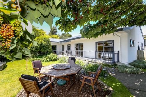Photo of property in 437 Carrington Street, Upper Vogeltown, New Plymouth, 4310