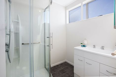 Photo of property in 34 Sombrero View, Ascot Park, Porirua, 5024