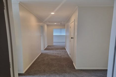 Photo of property in 32 Rangituhi Crescent, Takapuwahia, Porirua, 5022