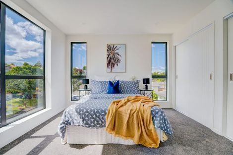 Photo of property in 1/12 South Pacific Place, Henderson, Auckland, 0612