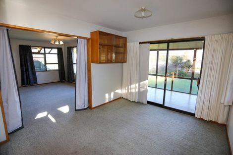 Photo of property in 56 Royal Park Drive, Parklands, Christchurch, 8083