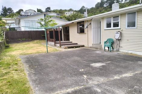 Photo of property in 15 Manor Drive, Stokes Valley, Lower Hutt, 5019