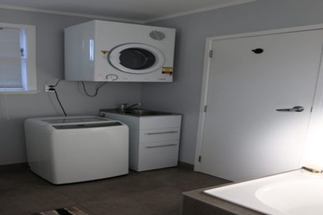 Photo of property in 279 Ellerslie-panmure Highway, Mount Wellington, Auckland, 1060