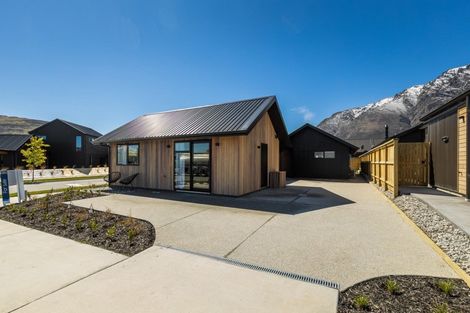 Photo of property in 82 Muster Road, Jacks Point, 9371