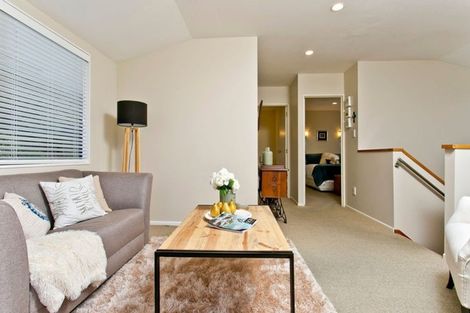 Photo of property in 20 Holt Avenue, Torbay, Auckland, 0630