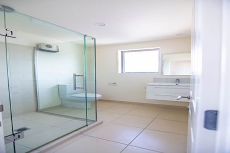 Photo of property in 2/27 Tonbridge Street, Merivale, Christchurch, 8014