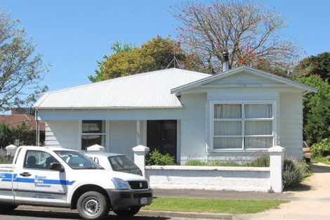 Photo of property in 184 Cobden Street, Gisborne, 4010