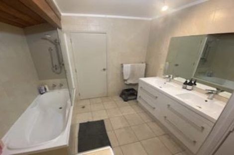 Photo of property in 11 Watea Road, Torbay, Auckland, 0630