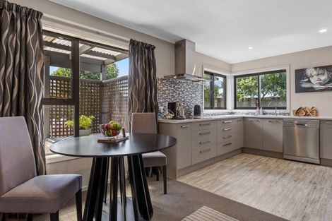 Photo of property in 26 Amberley Beach Road, Amberley, 7410