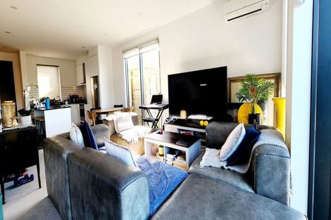 Photo of property in 15/62 Spenmoor Street, Newlands, Wellington, 6037