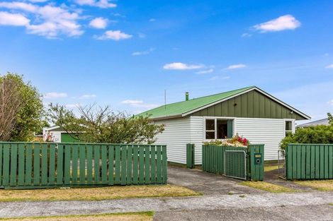 Photo of property in 8 Marne Grove, Waitangirua, Porirua, 5024