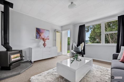 Photo of property in 2/121 Clouston Park Road, Clouston Park, Upper Hutt, 5018