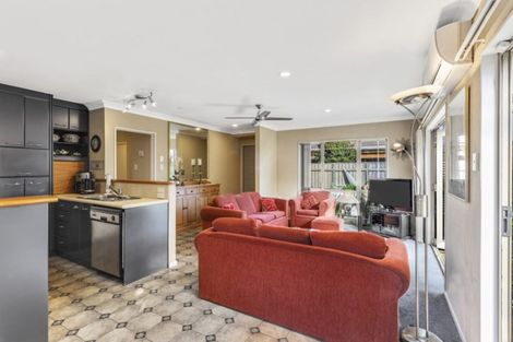 Photo of property in 35a Shirley Avenue, Papakura, 2110