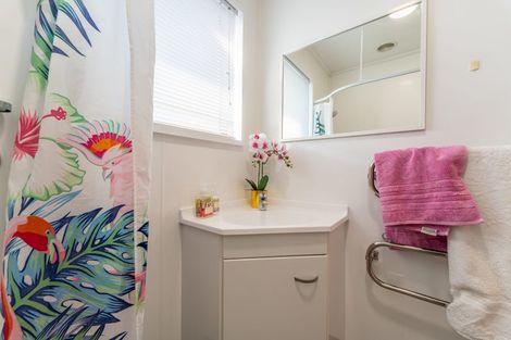 Photo of property in 1/52 Avenue Road, West End, Timaru, 7910