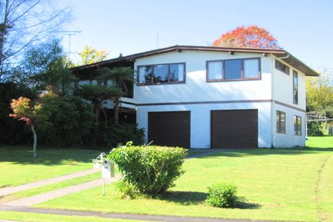 Photo of property in 35 Kupe Place, Tokoroa, 3420