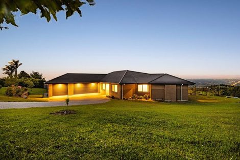 Photo of property in 3 Cranleigh Way, Bombay, 2675