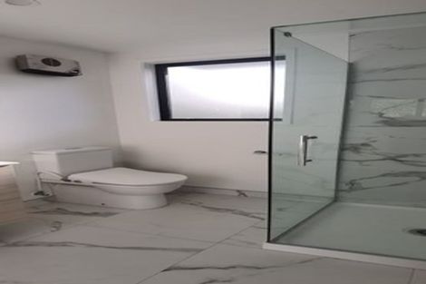 Photo of property in 6/17 Lowtherhurst Road, Massey, Auckland, 0614