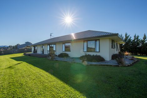 Photo of property in 195 Mound Road, Broomfield, 7482