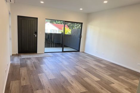 Photo of property in 2a Garner Place, Glenfield, Auckland, 0629
