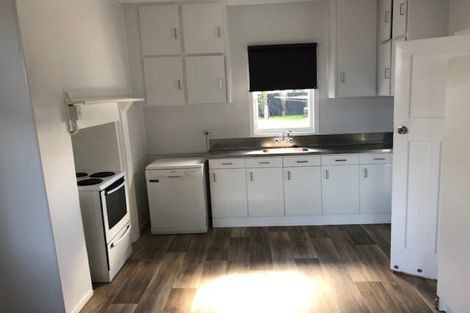 Photo of property in 33 Waldegrave Street, Palmerston North, 4410