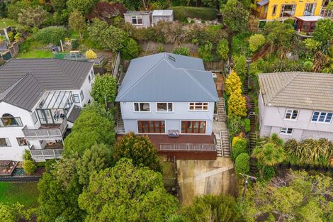 Photo of property in 129 Cockayne Road, Khandallah, Wellington, 6035