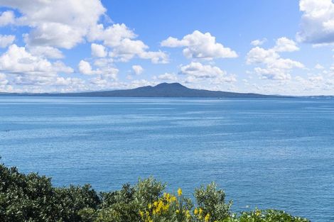 Photo of property in 40 Rock Isle Road, Torbay, Auckland, 0630