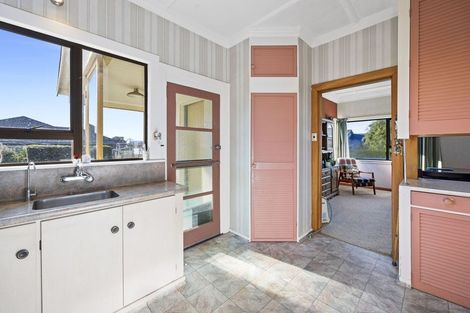 Photo of property in 18 Egmont Street, Hawera, 4610