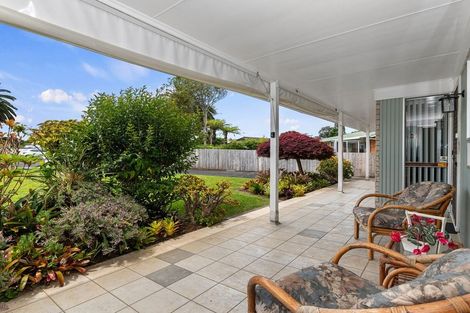 Photo of property in 12 Windsor Avenue, Waikanae, 5036