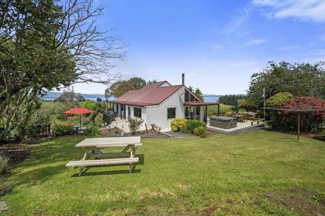 Photo of property in 87 Te Waerenga Road, Hamurana, 3096