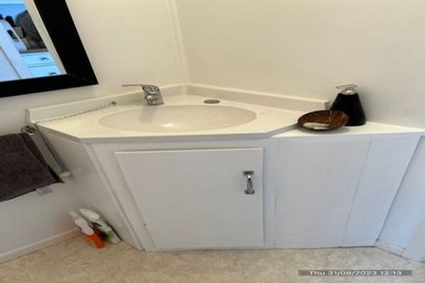 Photo of property in 84 Tutere Street, Waikanae Beach, Waikanae, 5036