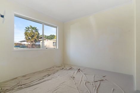 Photo of property in 1/23 Frobisher Way, Clendon Park, Auckland, 2103